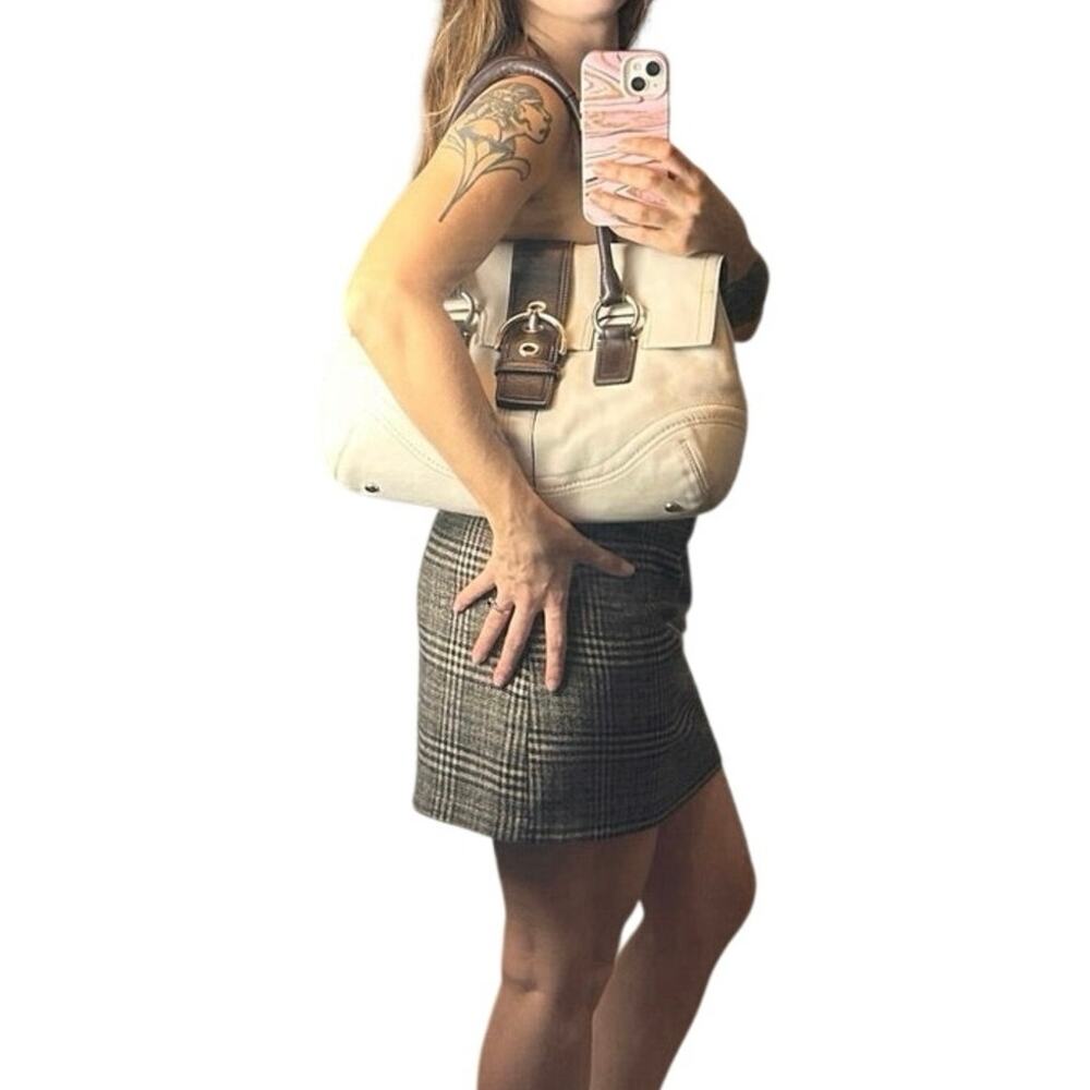 Coach soho shoulder bag k0793-f10913 white and brown expanding soho full size